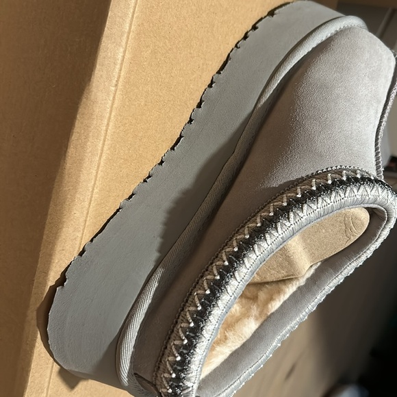Extremely RARE Ugg tazz slipper in SEAL gray EU release only !! - Picture 4 of 5